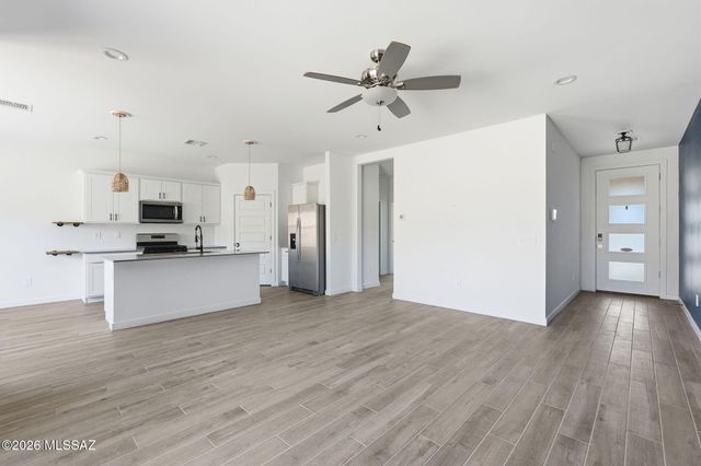 667 W Wilkinson Street, Vail, AZ 85641