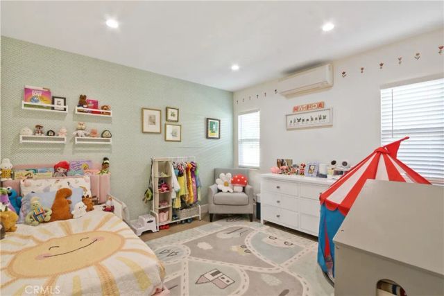 6012 E Conant, Long Beach, CA 90808