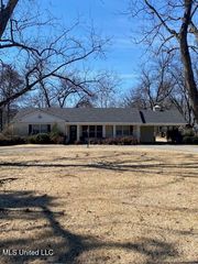 859 Friars Point Road, Clarksdale, MS 38614