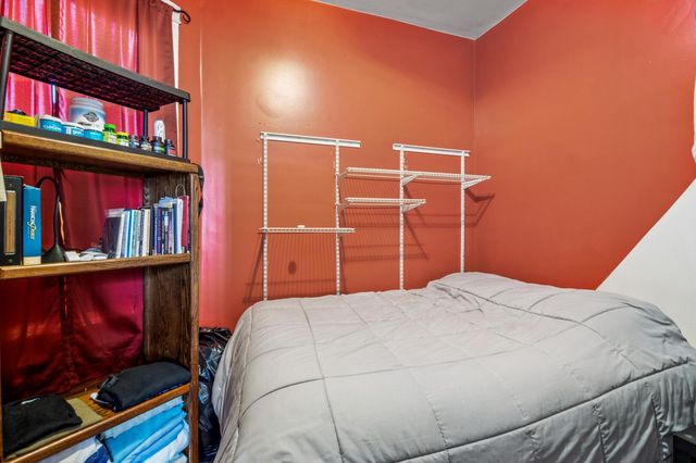 6934 S Cornell Avenue, Chicago, IL 60649