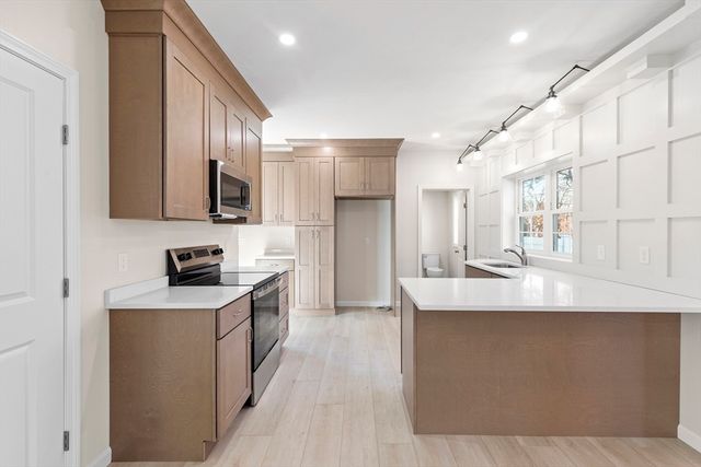 1234 State Rd 1, Plymouth, MA 02360