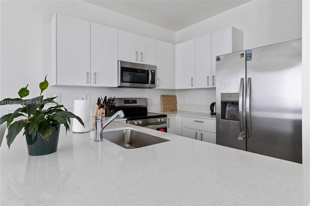 760 SE 13th Court, Homestead, FL 33034
