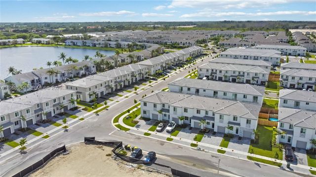 760 SE 13th Court, Homestead, FL 33034