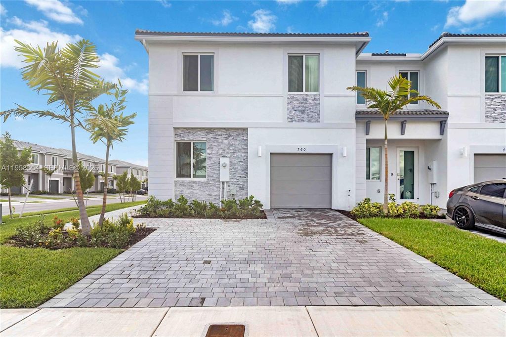 760 SE 13th Court, Homestead, FL 33034
