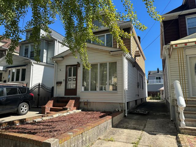 115-35 114th Place, South Ozone Park, NY 11420