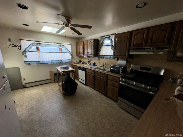 115-35 114th Place, South Ozone Park, NY 11420