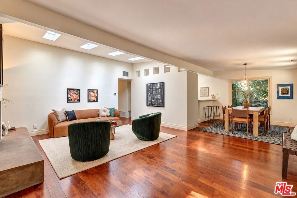 8513 Walnut Drive, Los Angeles, CA 90046 — photo 5