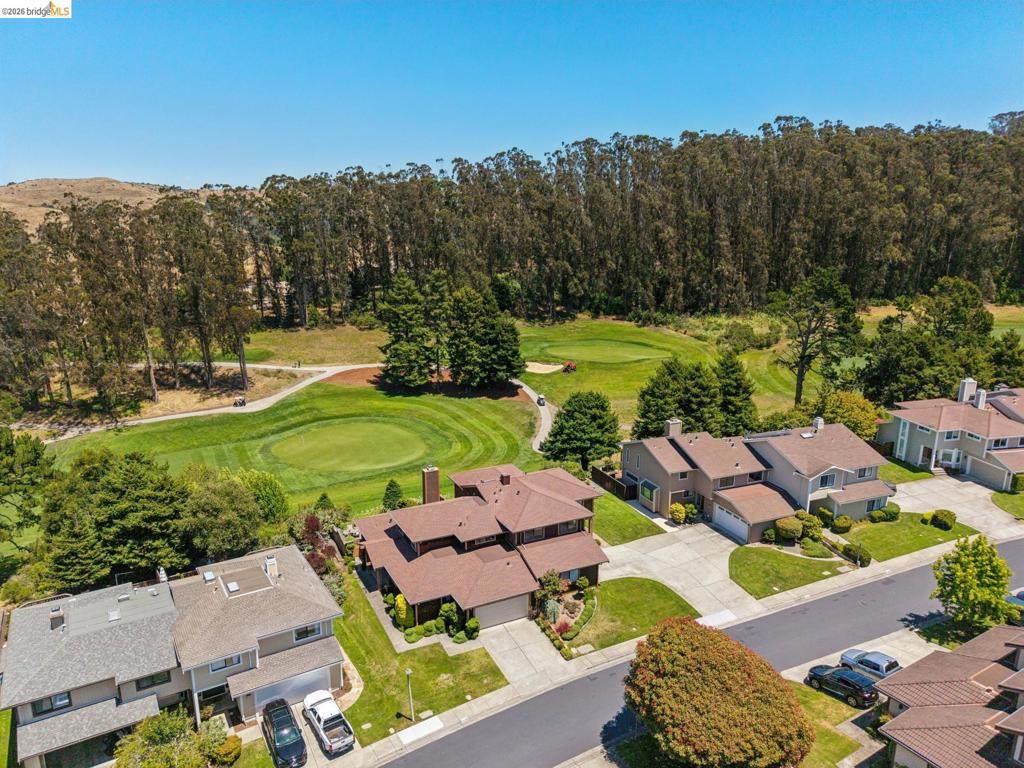 Image 2 of property listing at 2206 Pinehurst Court, El Cerrito, CA 94530