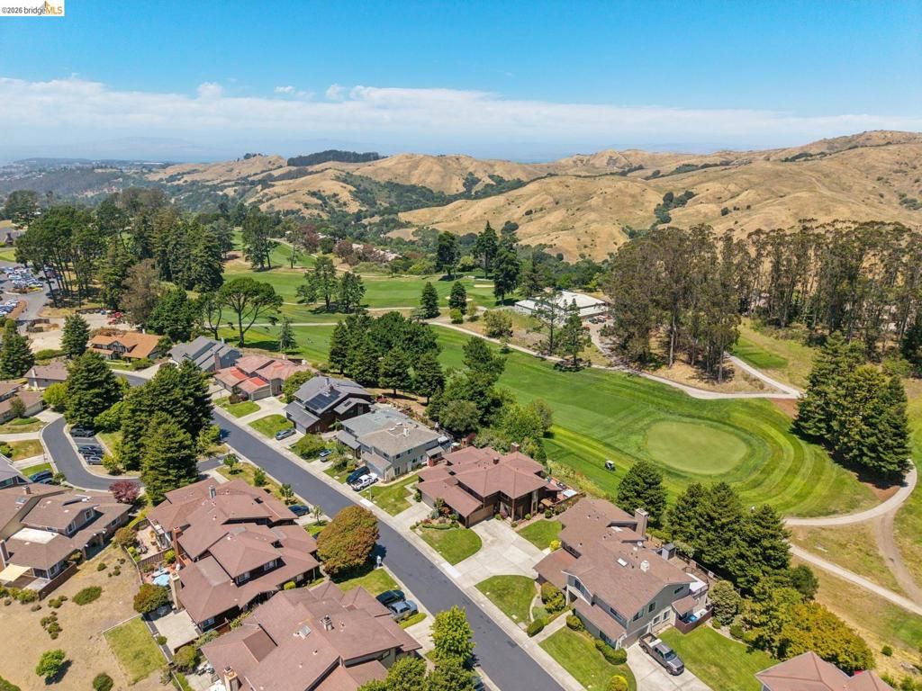 Image 3 of property listing at 2206 Pinehurst Court, El Cerrito, CA 94530