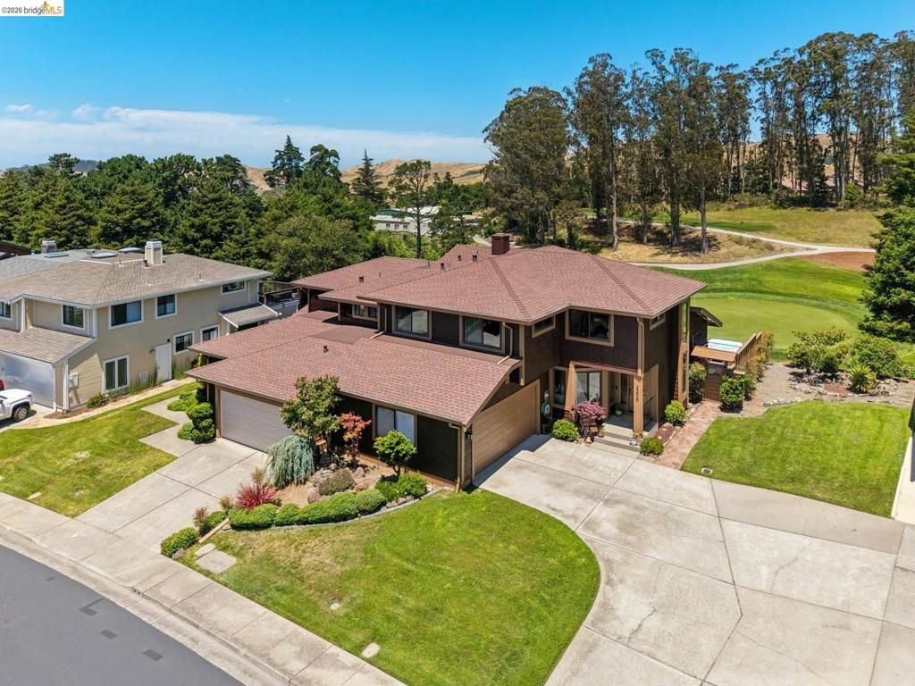 Image 4 of property listing at 2206 Pinehurst Court, El Cerrito, CA 94530