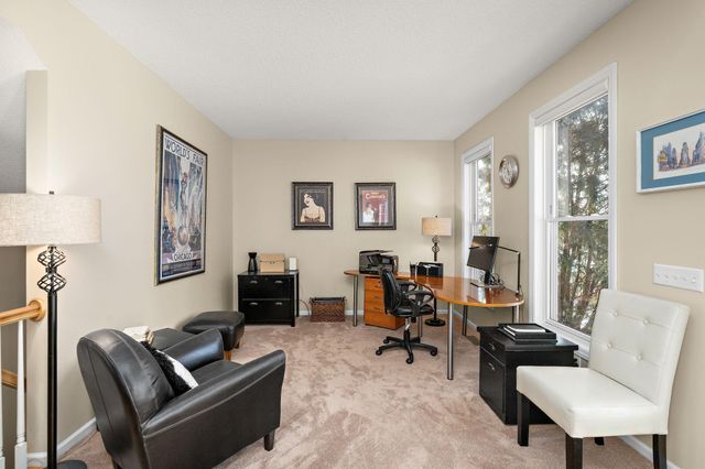 15960 22nd Place N, Plymouth, MN 55447