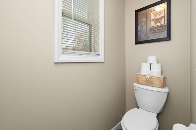 15960 22nd Place N, Plymouth, MN 55447