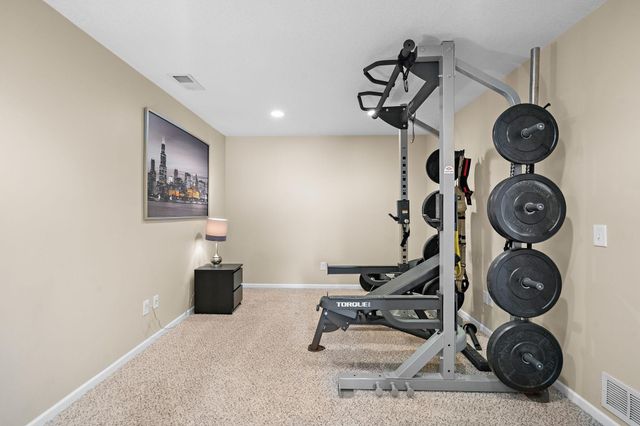 15960 22nd Place N, Plymouth, MN 55447