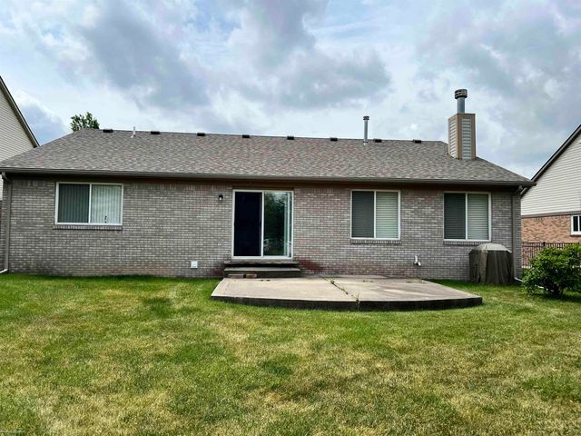 21191 Clear Creek Boulevard, Clinton Twp, MI 48036