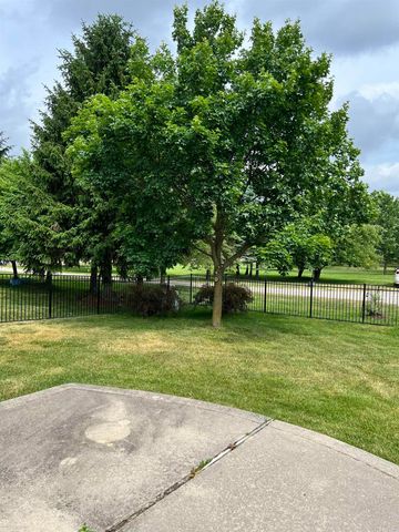 21191 Clear Creek Boulevard, Clinton Twp, MI 48036