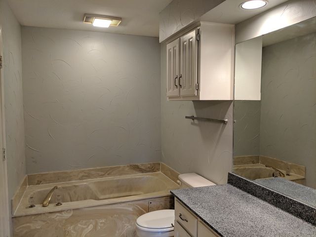 2705 Cummings Drive, Bedford, TX 76021