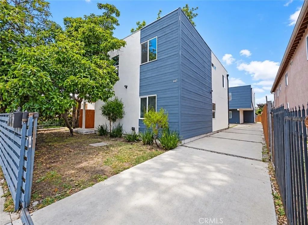 645 W 97th, Los Angeles, CA 90044