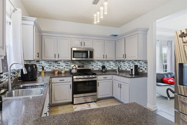 5512 Oak Chase Dr, Antioch, TN 37013
