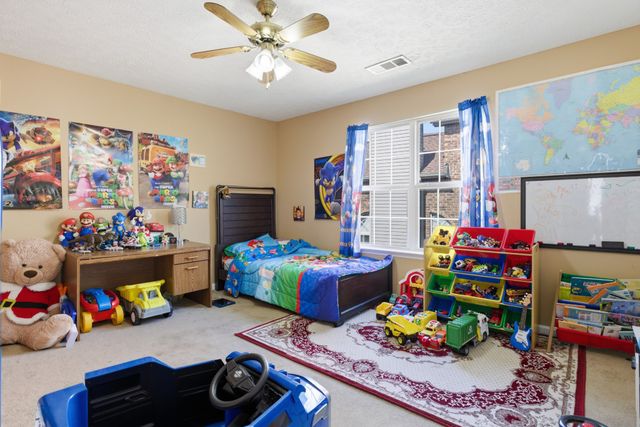 5512 Oak Chase Dr, Antioch, TN 37013