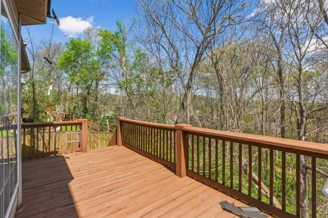 5512 Oak Chase Dr, Antioch, TN 37013