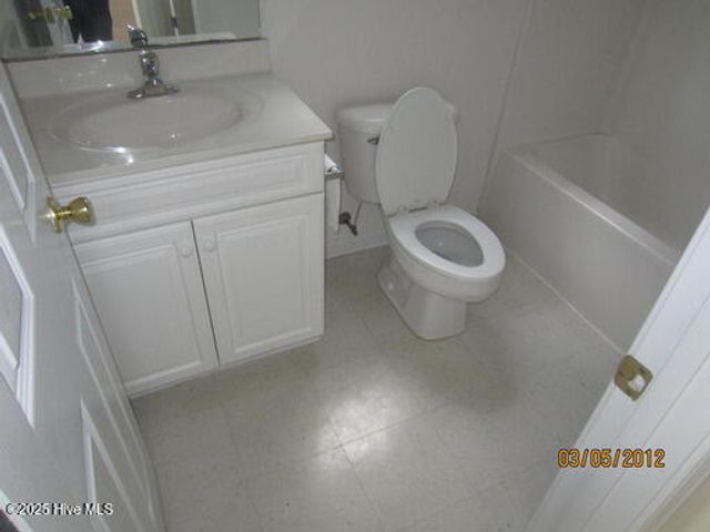 720 Tabor Lane, Wilmington, NC 28405