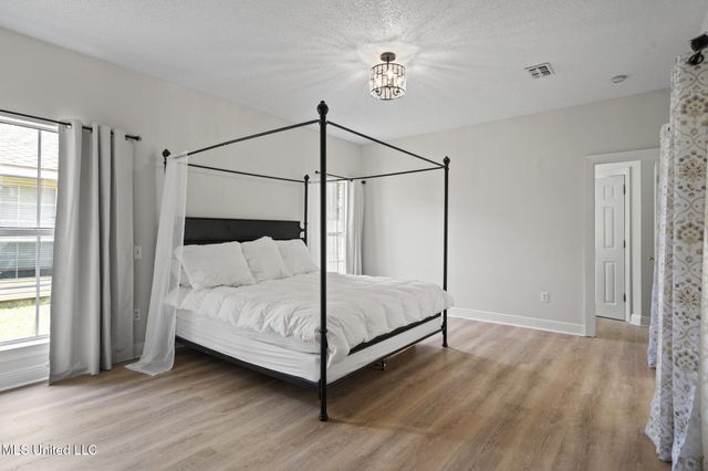 8421 Makiki Drive, Diamondhead, MS 39525