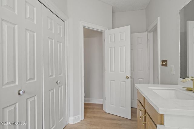 8421 Makiki Drive, Diamondhead, MS 39525