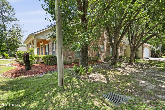 8421 Makiki Drive, Diamondhead, MS 39525
