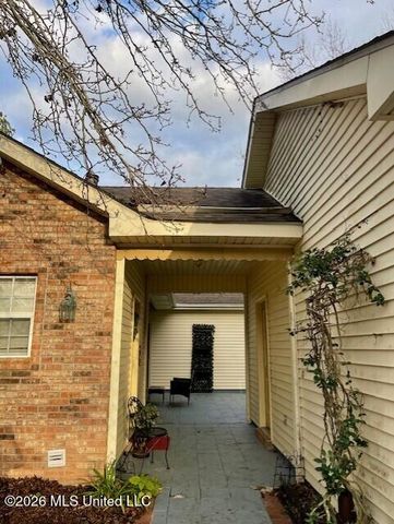 8421 Makiki Drive, Diamondhead, MS 39525