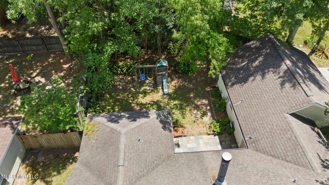 8421 Makiki Drive, Diamondhead, MS 39525