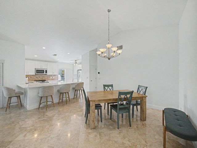 10109 Oak Bark Lane, Palm Beach Gardens, FL 33410