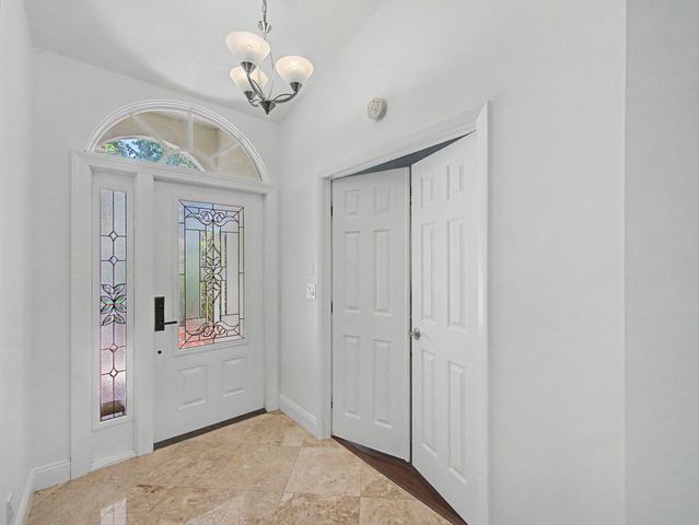 10109 Oak Bark Lane, Palm Beach Gardens, FL 33410