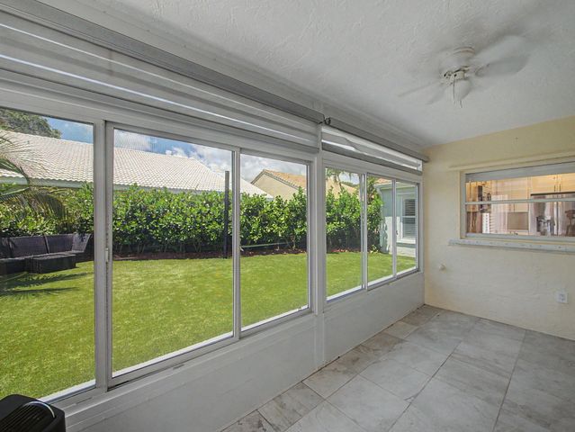10109 Oak Bark Lane, Palm Beach Gardens, FL 33410
