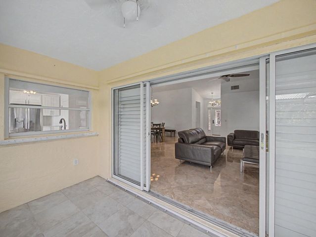 10109 Oak Bark Lane, Palm Beach Gardens, FL 33410