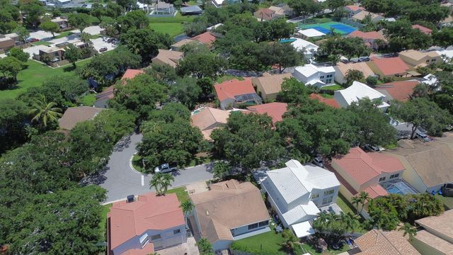 10109 Oak Bark Lane, Palm Beach Gardens, FL 33410