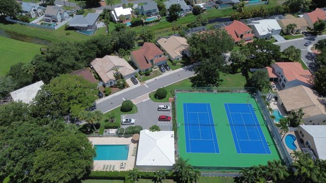 10109 Oak Bark Lane, Palm Beach Gardens, FL 33410