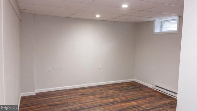1673 BROAD LN, Falling Waters, WV 25419