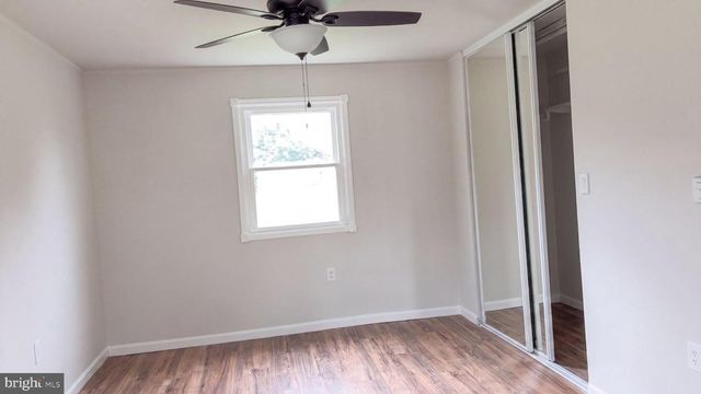 1673 BROAD LN, Falling Waters, WV 25419
