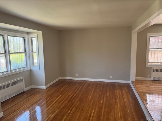 11442 204th Street, Saint Albans, NY 11412