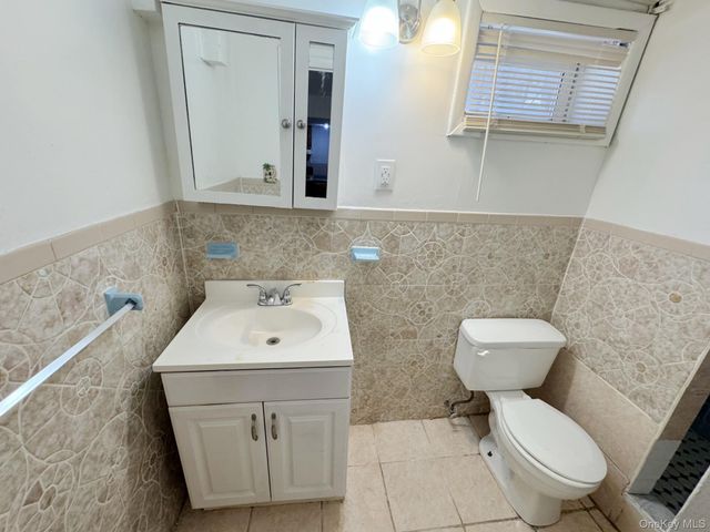 11442 204th Street, Saint Albans, NY 11412