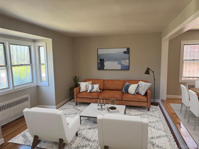 11442 204th Street, Saint Albans, NY 11412