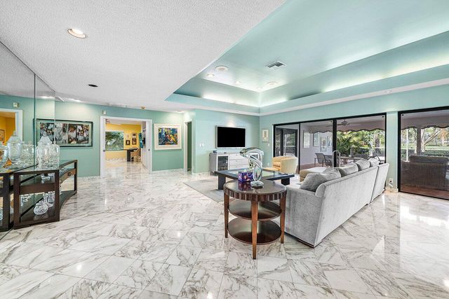 4705 Tree Fern Drive, Delray Beach, FL 33445