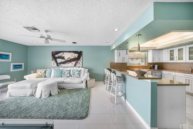 4705 Tree Fern Drive, Delray Beach, FL 33445