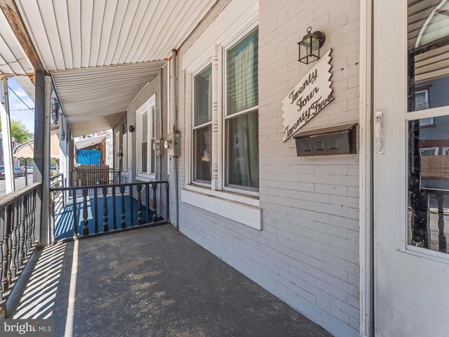 2425 W OAKDALE ST, Philadelphia, PA 19132