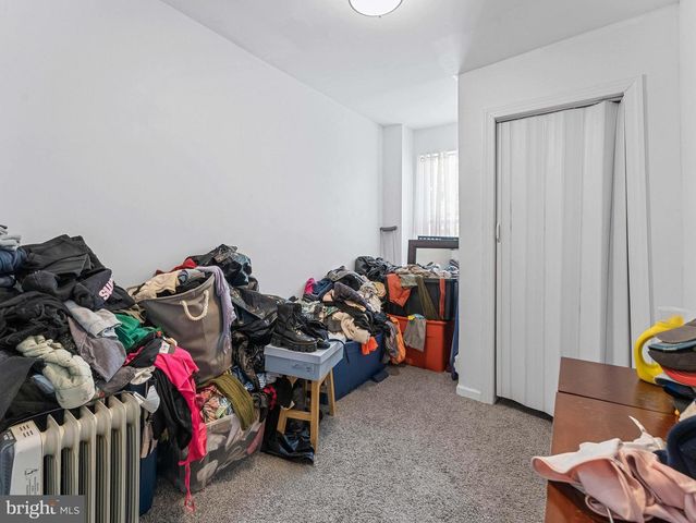 2425 W OAKDALE ST, Philadelphia, PA 19132