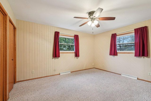 N7427 Hillendale PARKWAY, Beaver Dam, WI 53916