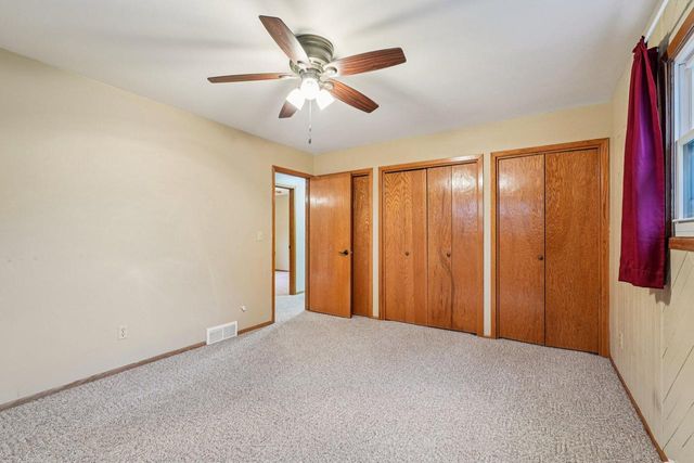 N7427 Hillendale PARKWAY, Beaver Dam, WI 53916