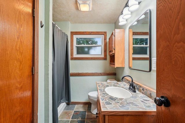 N7427 Hillendale PARKWAY, Beaver Dam, WI 53916