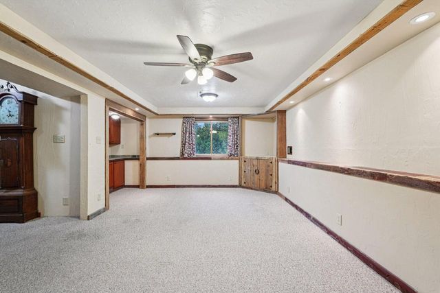 N7427 Hillendale PARKWAY, Beaver Dam, WI 53916