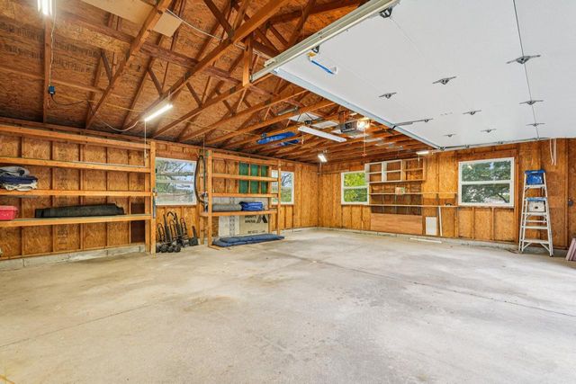 N7427 Hillendale PARKWAY, Beaver Dam, WI 53916